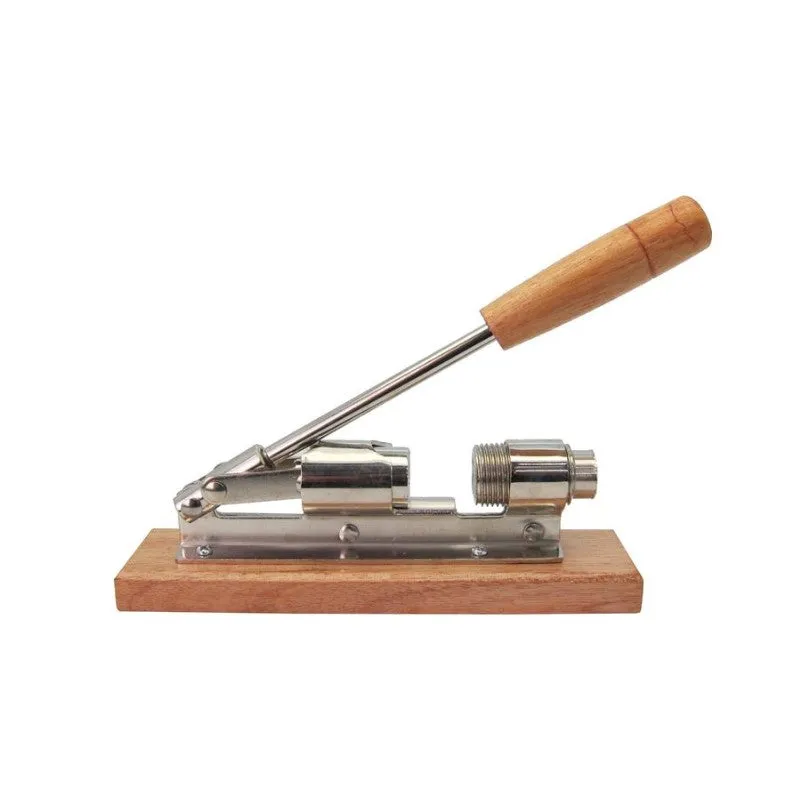casse-noix-en-acier-inoxydable-chrom-baumalu-par-le-parfait image 1