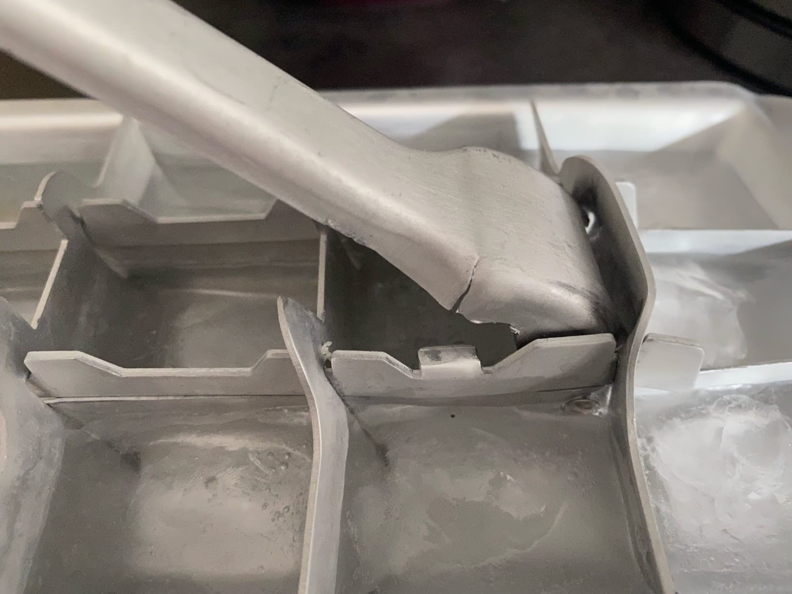 Fait des glaçons parfaits