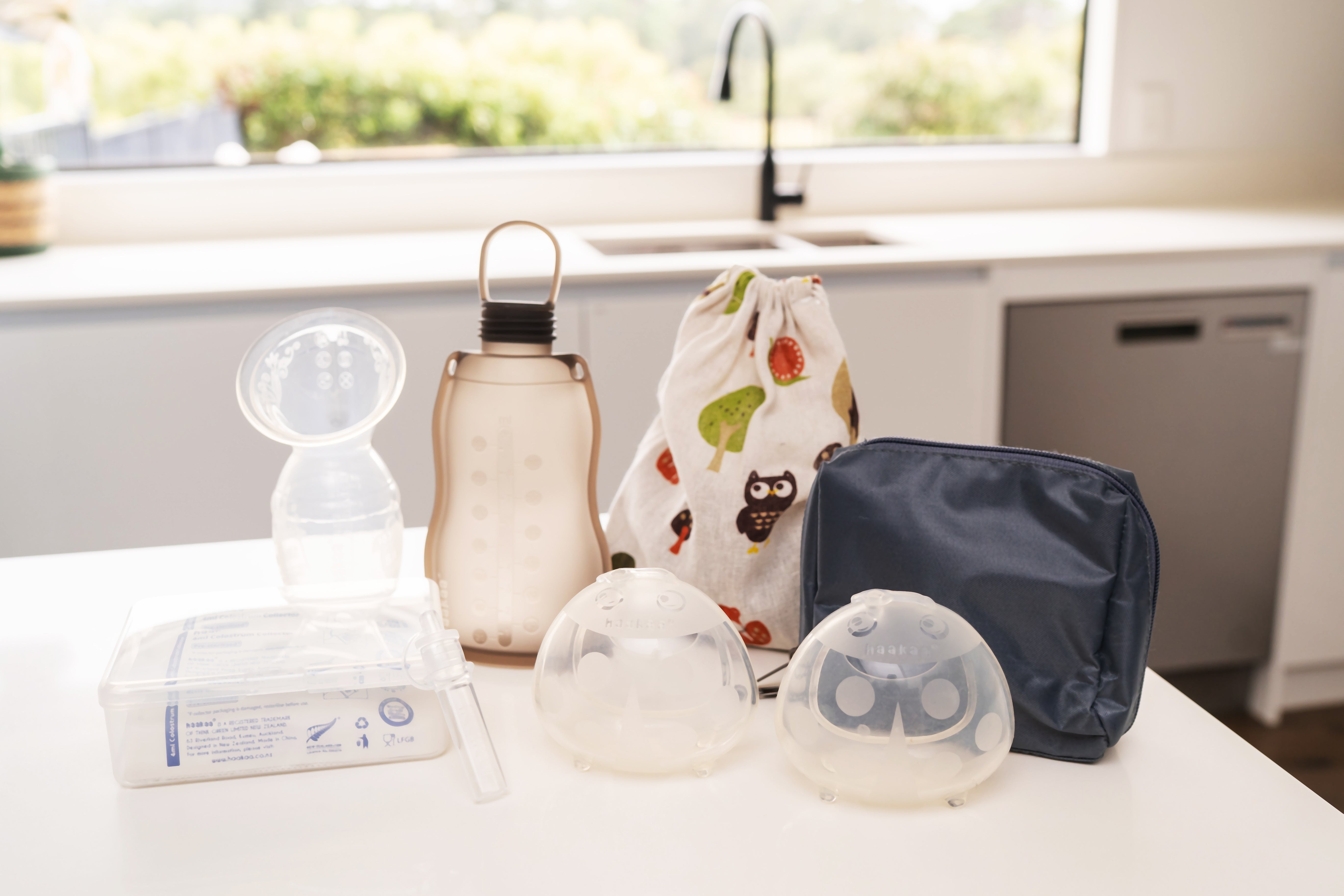 haakaa-new-mum-breastfeeding-bundle-coffret-allaitement-nouvelle-maman image 1