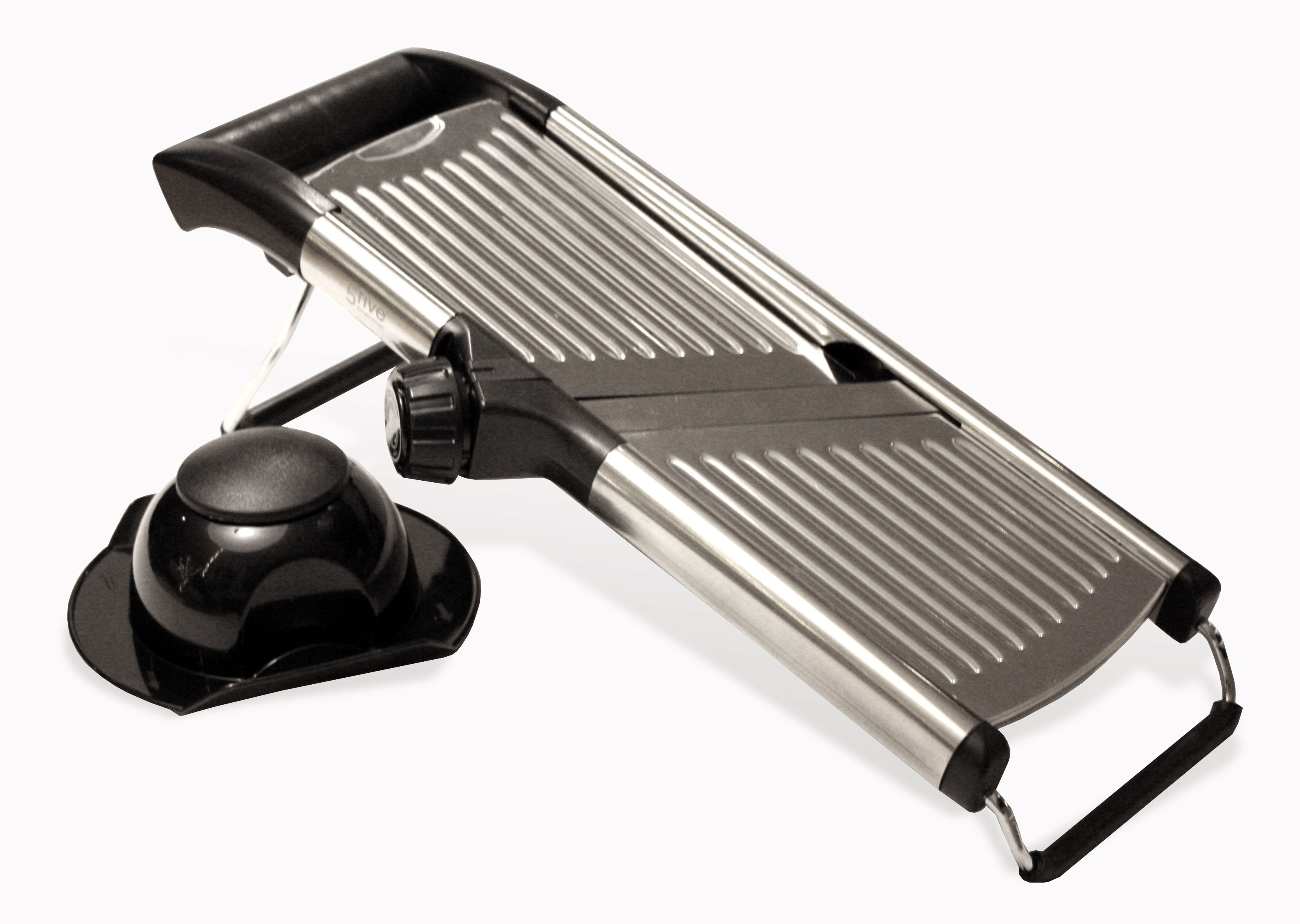 mandoline-multifonction-en-acier-inoxydable-le-parfait-avec-3-grilles-et-poussoi image 1
