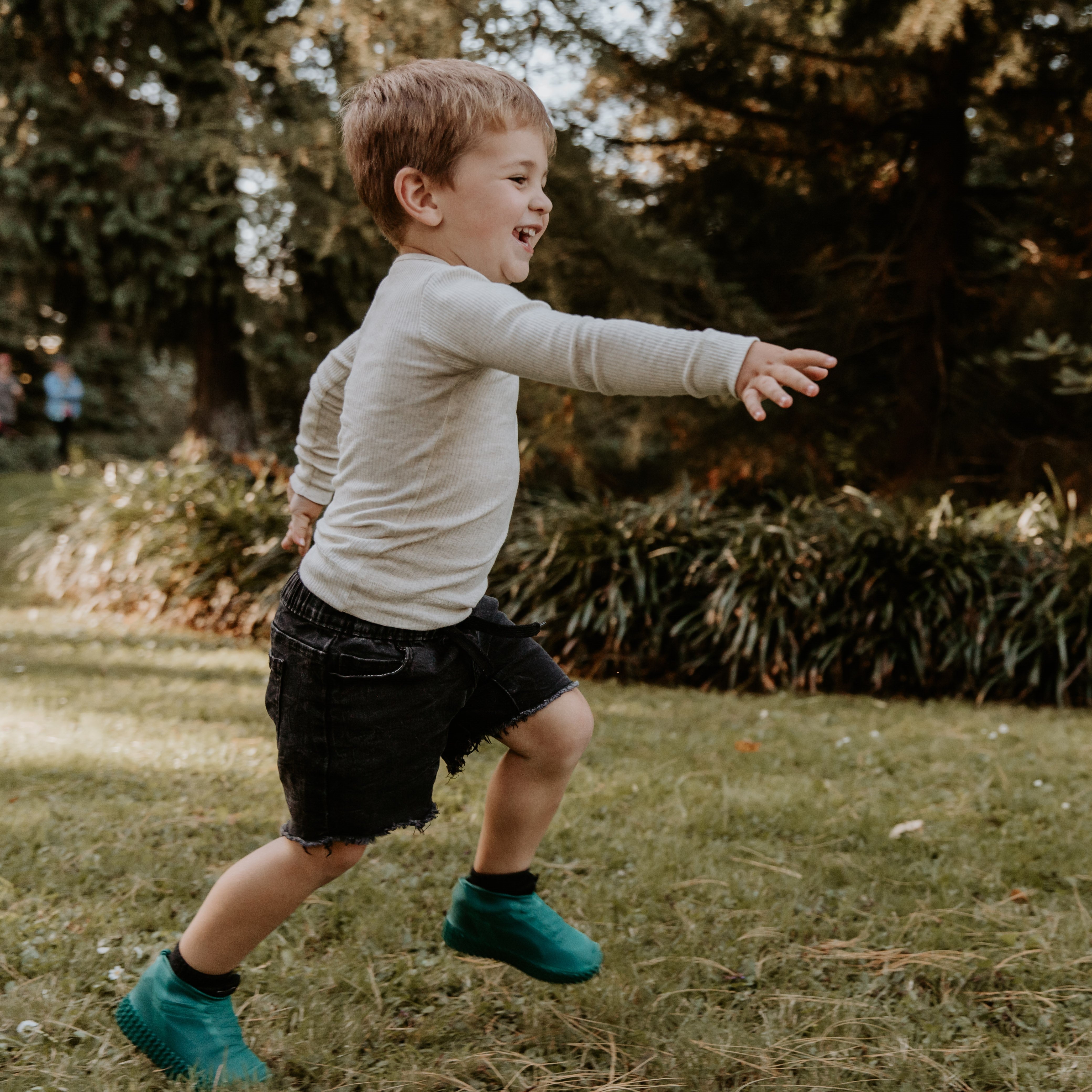 surchaussures-imperm-ables-pour-enfants-haakaa image 6